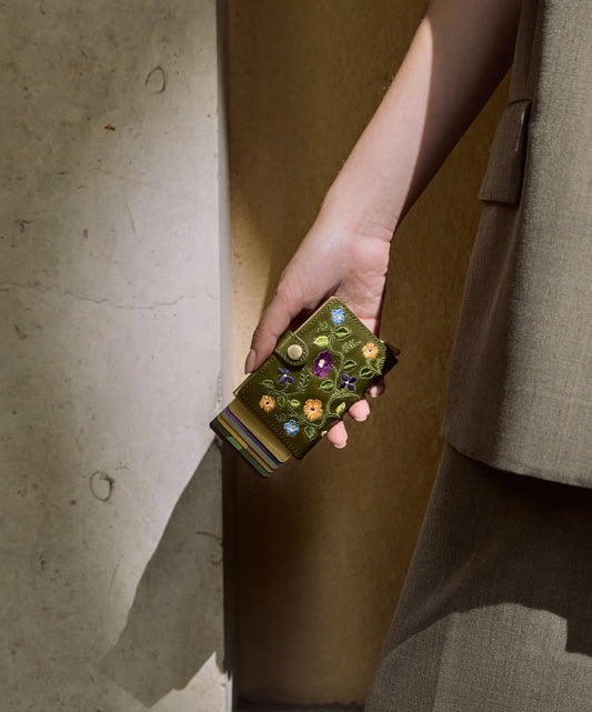 Kuletë lëkure për karta